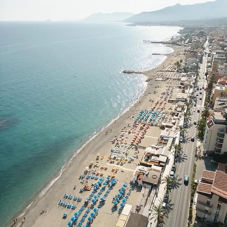 Апартаменты Perla Marina