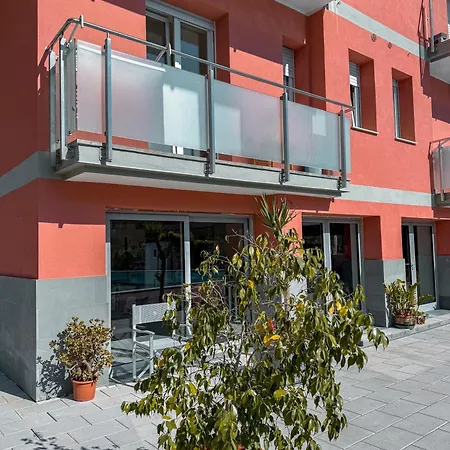 Perla Marina Apartments *